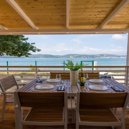 Dom wakacyjny Mobile Frangipani 1 Biograd Na Moru